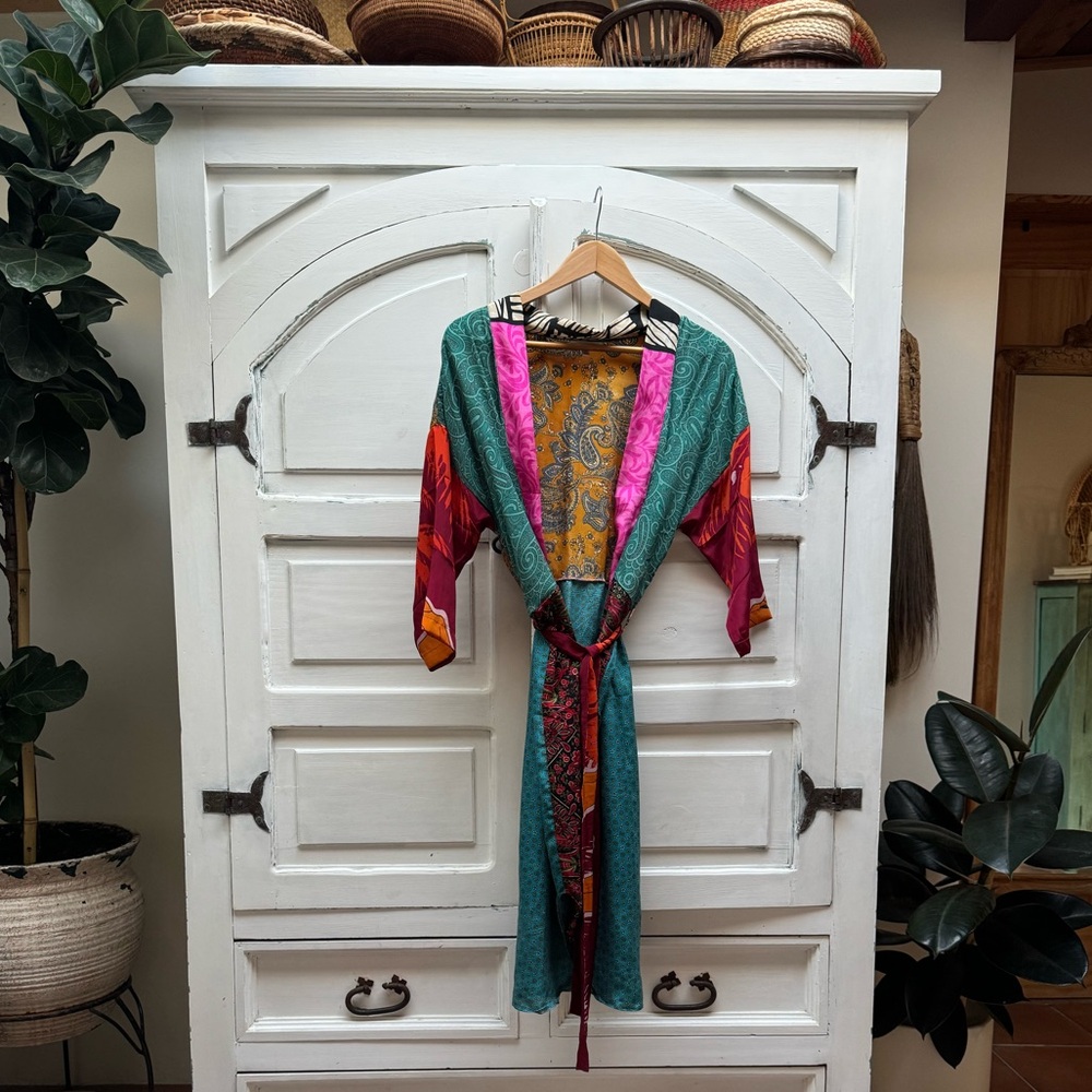 Karma Highway multicolored Sari kimono one size.